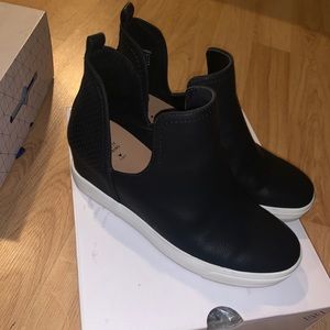 Slip on wedge heel sneaker